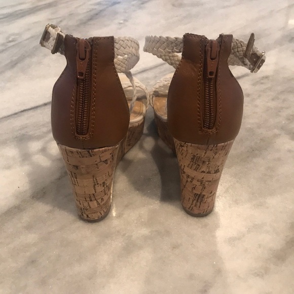 Mossimo Wedge Sandals Size 7 - Picture 2 of 5